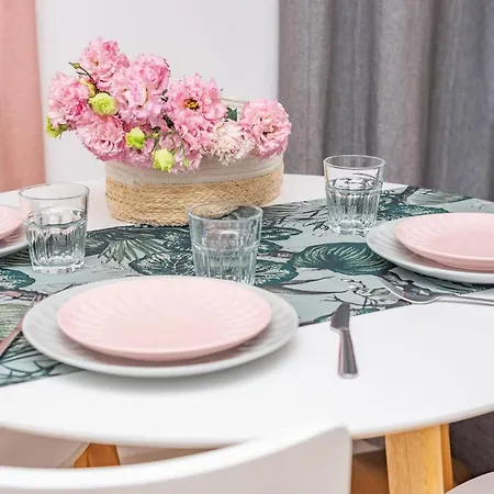 W Rent Like - Hoza 36 Warsaw
